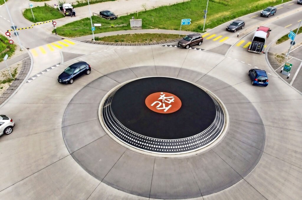 KUFA Kriesel Turntable Roundabout